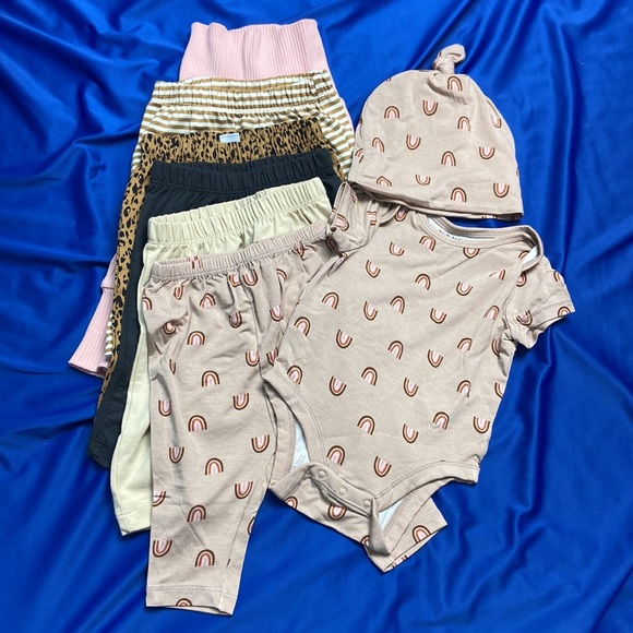 ***SOLD***Baby clothes bundle - Picture 10 of 10